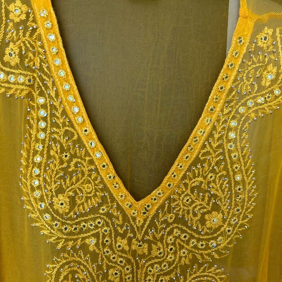 swimsuit coverup, size medium, made in Pakistan - Picture 2 of 3